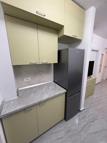 Apartament cu 2 camere semidecomandat în Berceni