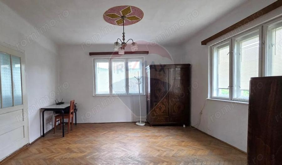 Casă cu 3 camere cu Teren 2200 Mp în Teleac