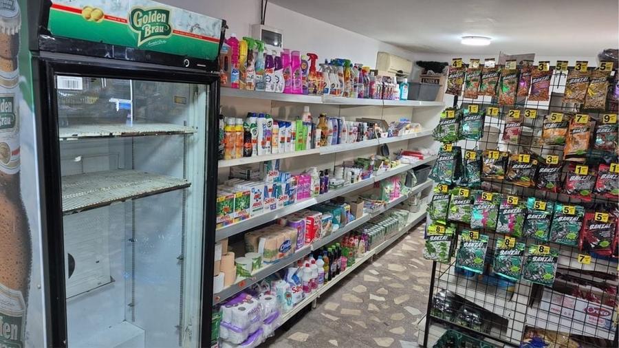 Spațiu comercial, de 800 mp, în Tătărăni
