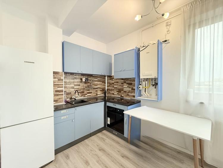 Apartament cu 2 camere nedecomandat, mobilat în Tomis Nord
