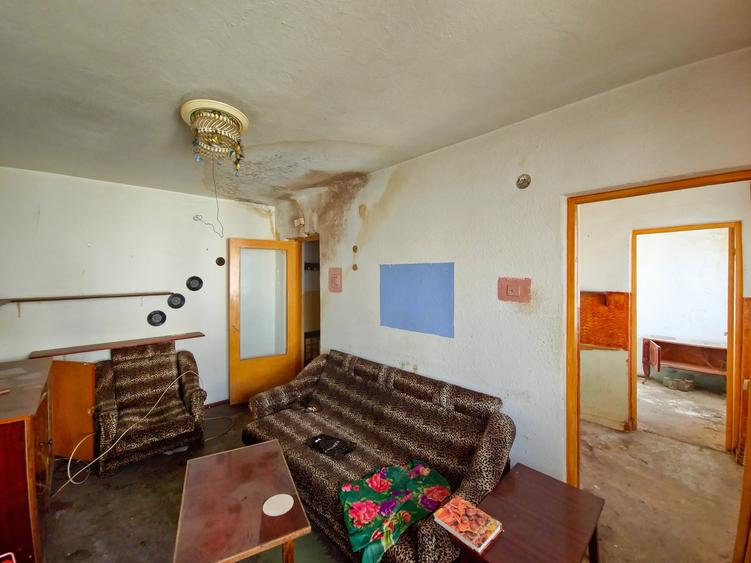 Apartament cu 2 camere semidecomandat în Central