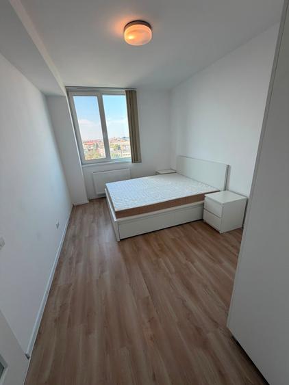 Apartament cu 2 camere semidecomandat în Complex Studențesc