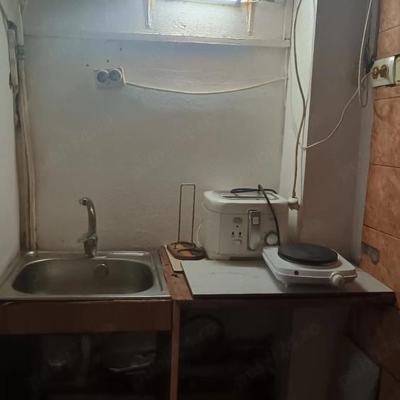 Garsonieră semidecomandată în Central