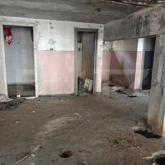 Spațiu comercial, de 528 mp, în Tudor