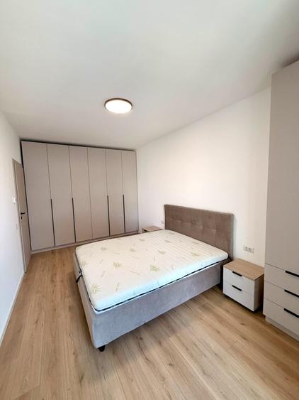 Apartament cu 2 camere semidecomandat, mobilat în Torontalului