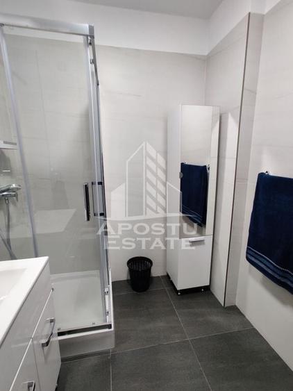 Apartament cu 3 camere decomandat, mobilat în Central