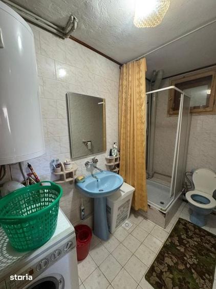 Casă cu 4 camere cu Teren 1000 Mp în Firiza