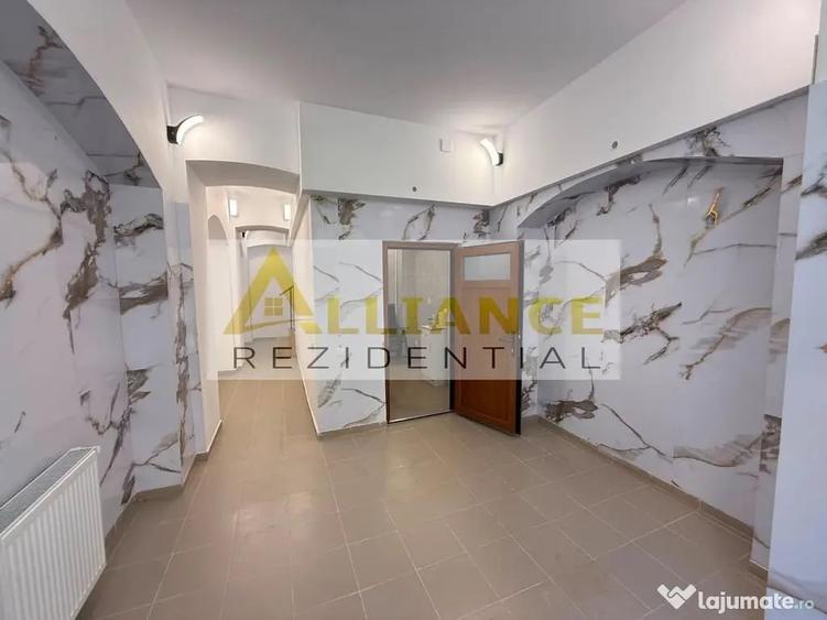Apartament cu 2 camere decomandat în Centrul Istoric