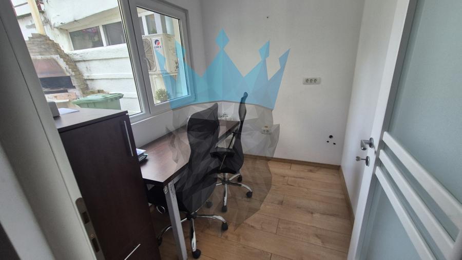 Casă individuală cu 6 camere cu Canalizare în Cotroceni