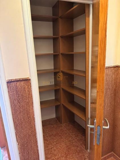 Apartament cu 3 camere semidecomandat, mobilat în Brâncoveanu