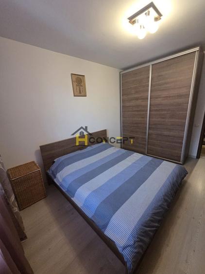 Apartament cu 3 camere decomandat, mobilat în Central
