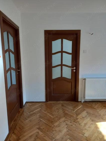 Apartament cu 3 camere decomandat în Dorobanți