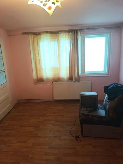 Casă cu 4 camere în Tureni