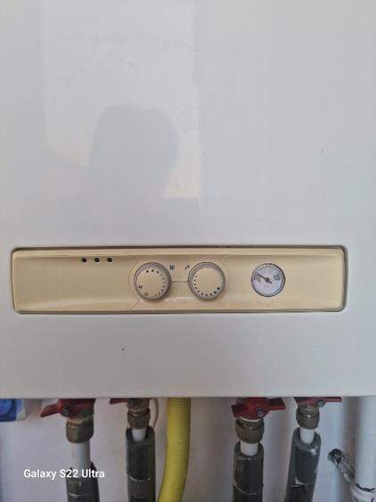 Apartament cu 4 camere semidecomandat în Central