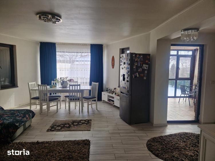 Casă cu 4 camere cu Teren 870 Mp în Mărăcineni