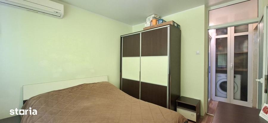 Apartament cu 2 camere decomandat în Micro 20