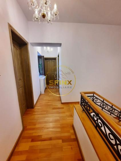 Duplex cu 5 camere cu Canalizare în Iancu Nicolae