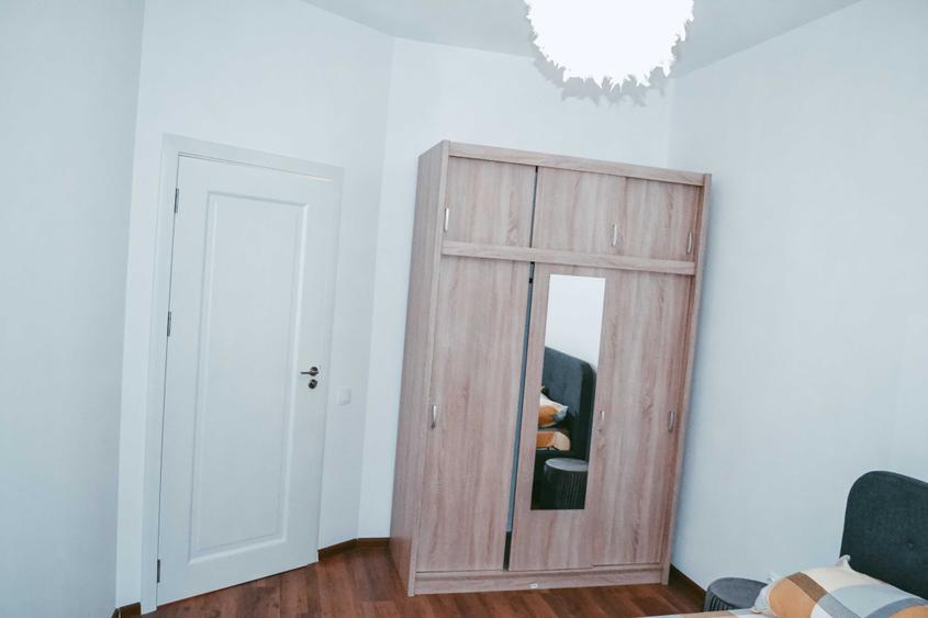 Apartament cu 2 camere decomandat în Mihai Bravu