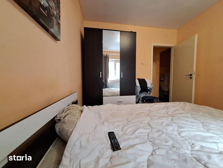 Apartament cu 3 camere decomandat, mobilat în Aradului