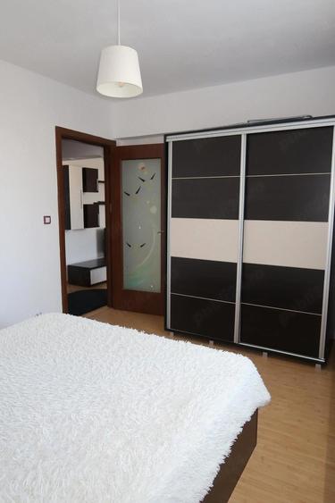 Apartament cu 2 camere semidecomandat în Ultracentral