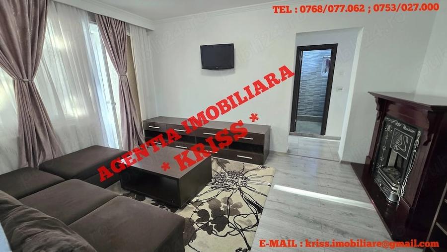 Apartament cu 3 camere semidecomandat în Central