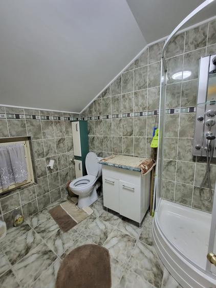 Casă cu 5 camere cu Canalizare în Obor