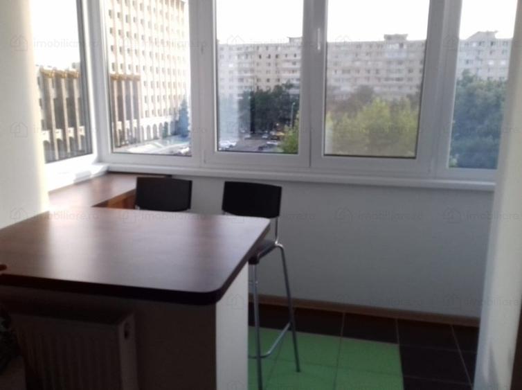 Apartament cu 2 camere semidecomandat în Gara de Nord
