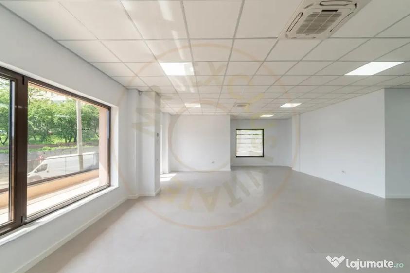 Spațiu comercial, de 110 mp, în Central