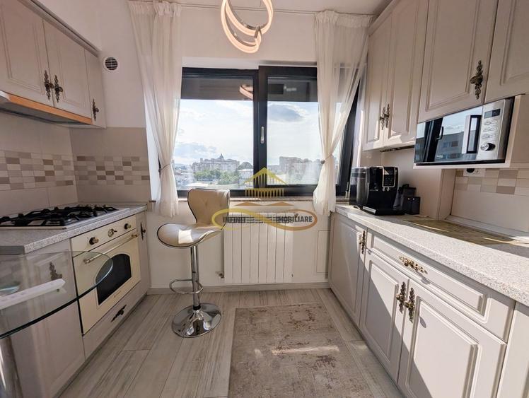 Apartament cu 3 camere decomandat în Bistrița Lac