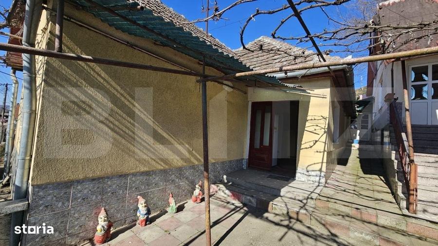 Casă cu 4 camere în Aronești