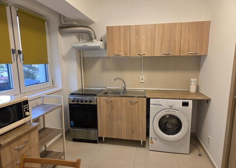 Apartament cu 2 camere decomandat, mobilat în Titulescu