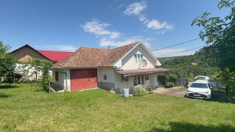 Casă cu 3 camere în Central