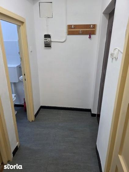 Inchiriez apartament o camera pentru birou - 1