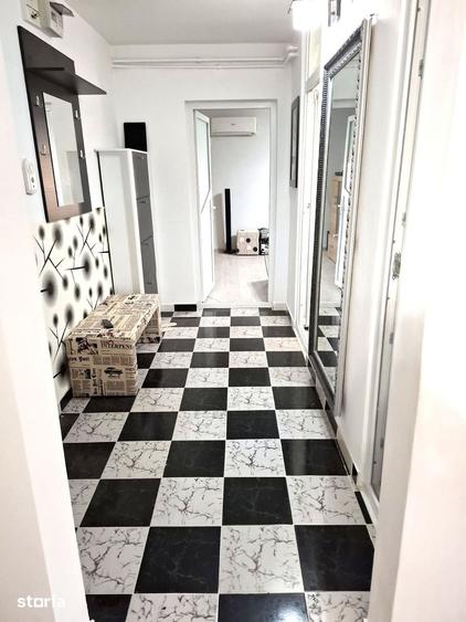 Apartament cu 2 camere decomandat în Broșteni