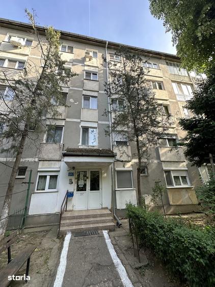 Apartament cu 2 camere semidecomandat în Nufărul