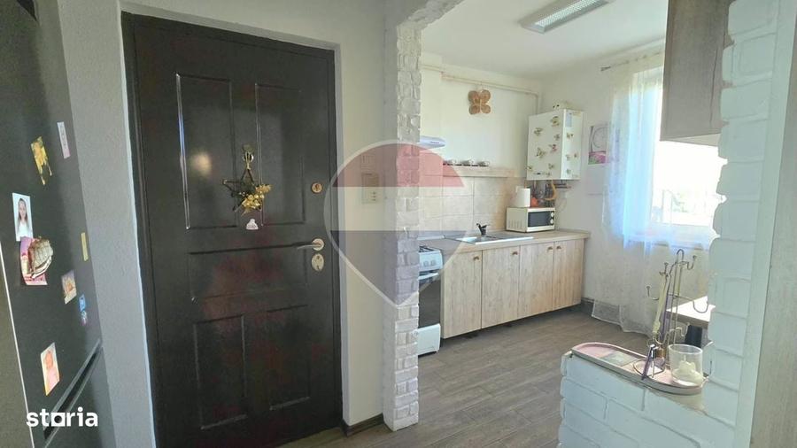 Apartament cu 2 camere semidecomandat în Vitrometan