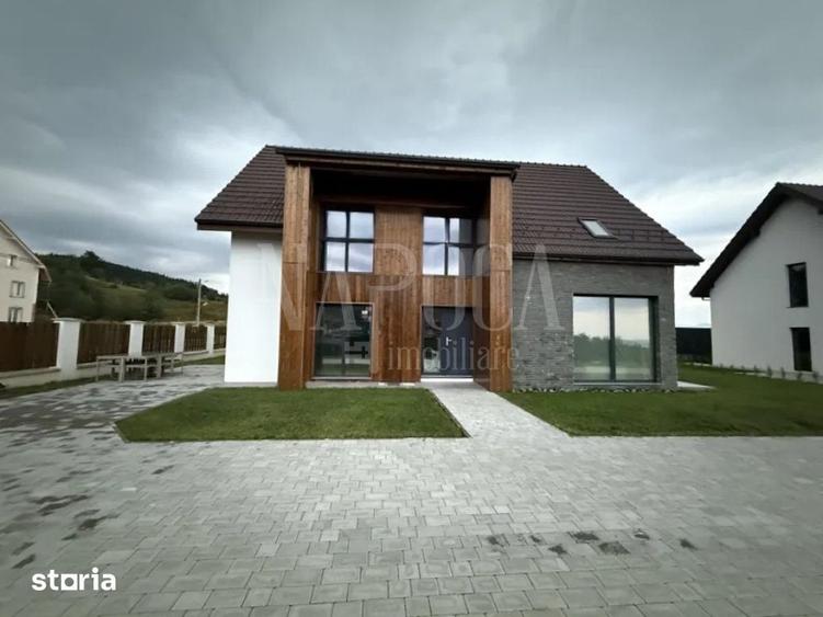 Casă cu 5 camere cu Teren 500 Mp în Ciurila