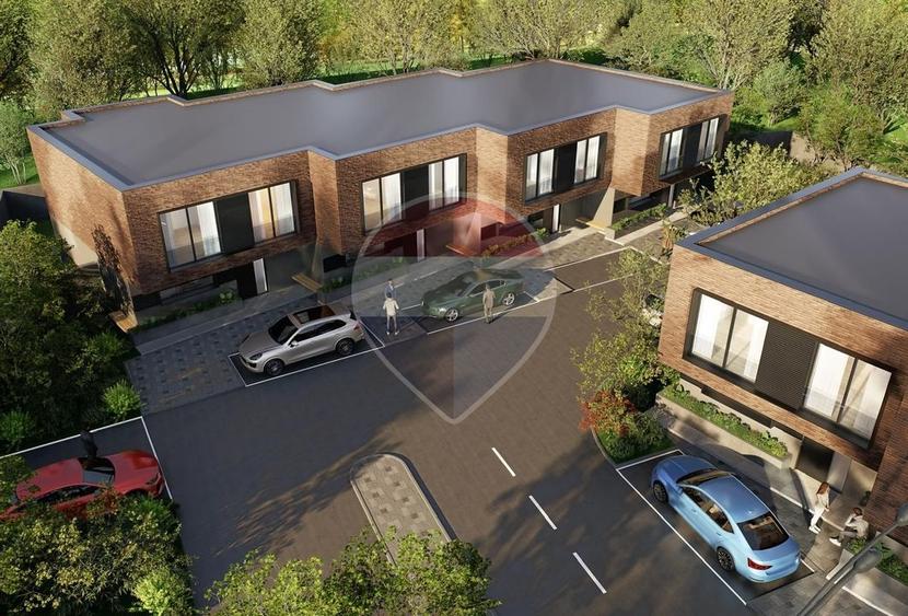 Casă cu 4 camere cu Teren 130 Mp în Palazu Mare