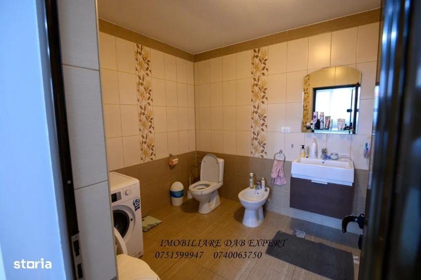 Casă cu 4 camere cu Canalizare în Vânători
