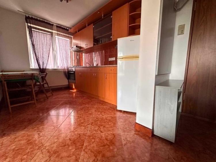 Apartament cu 2 camere decomandat în Aradului