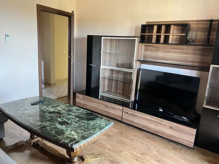 Apartament cu 2 camere decomandat în Steaua