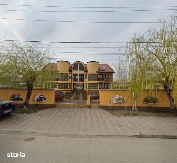 Apartamet la CASA - S+P+1E - 243 mp + Teren - 259 mp, Bals - 2