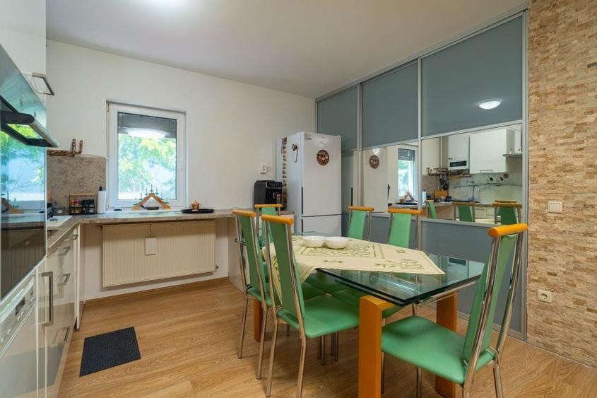 Apartament cu 2 camere decomandat în UTA