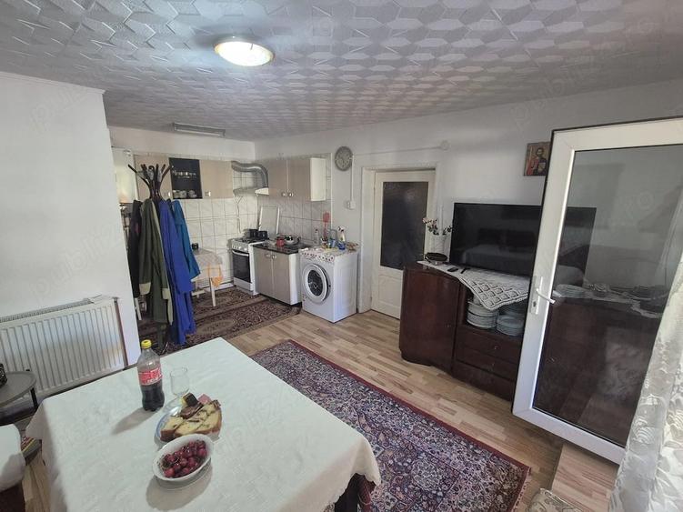 Casă cu Teren 1200 Mp în Central