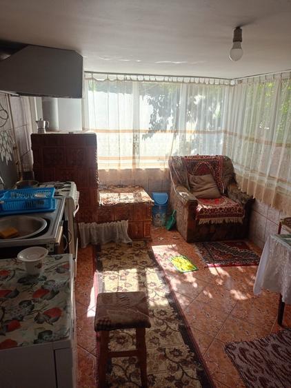 Casă cu 4 camere în Schela
