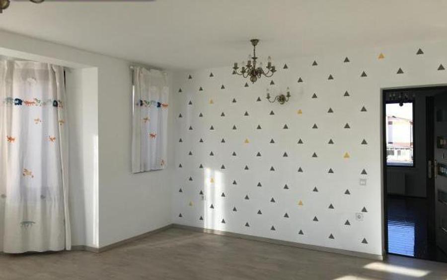 Duplex cu 7 camere cu Teren 300 Mp în Pipera