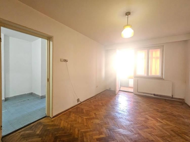 Apartament cu 2 camere semidecomandat în Trivale