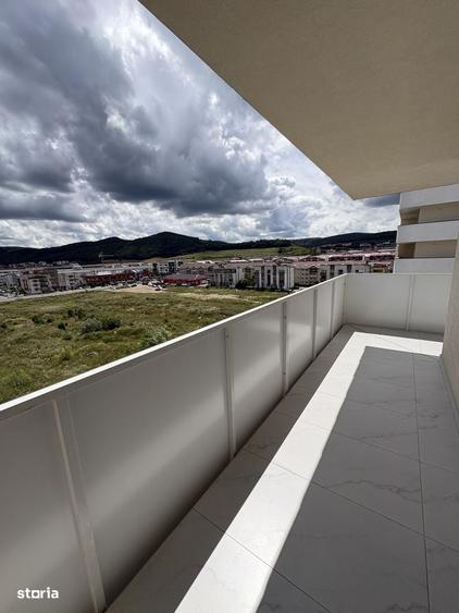 Apartament cu 3 camere în Florești
