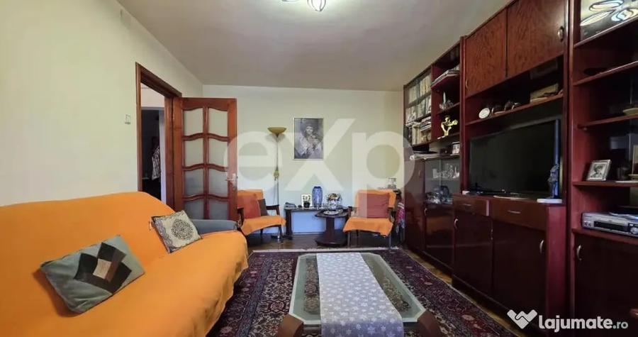 Apartament cu 3 camere decomandat în Tomis Nord