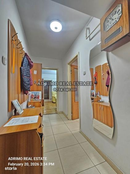 Apartament cu 3 camere semidecomandat în Central